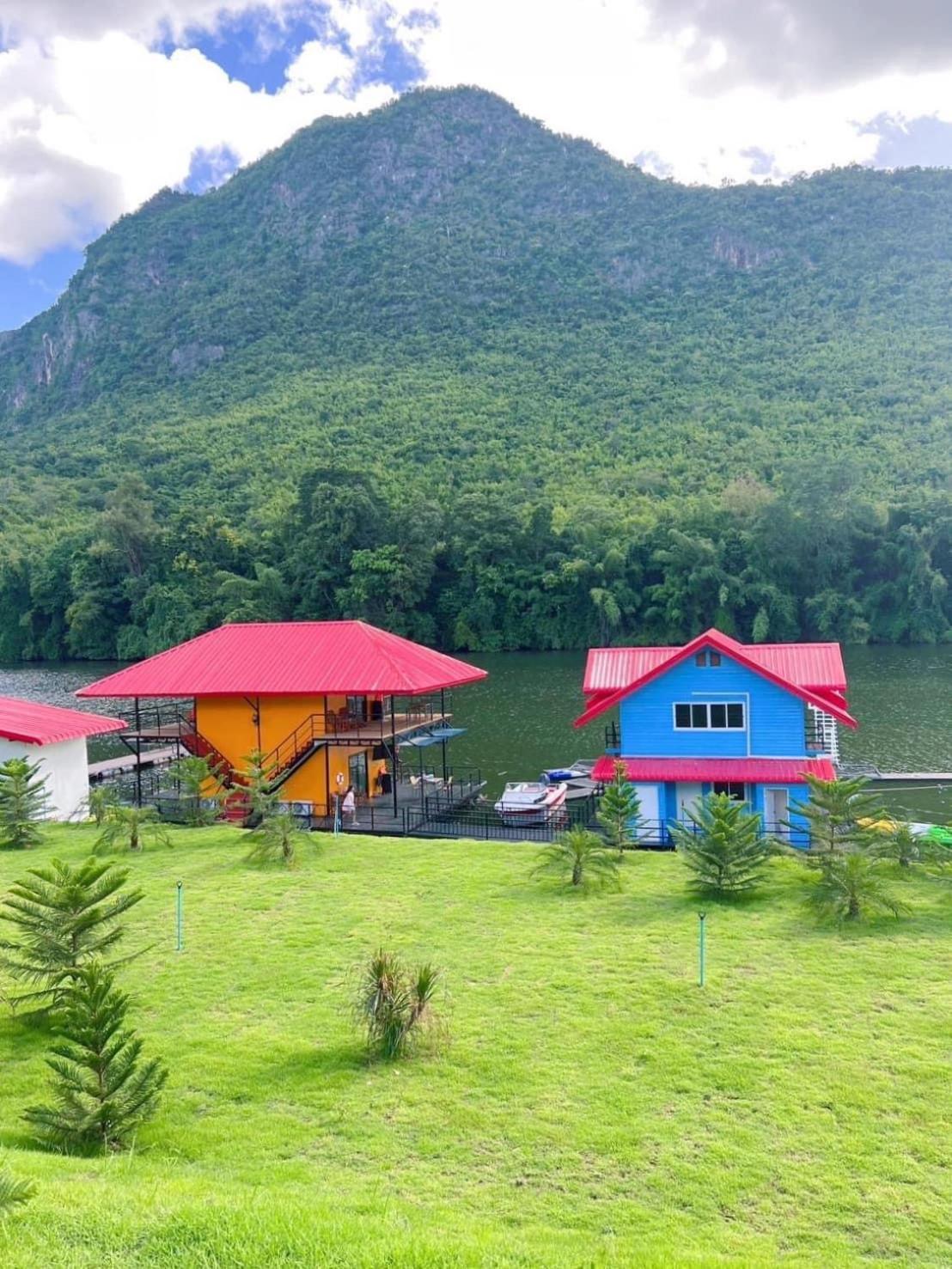 Paenaifun Resort Kanchanaburi Buitenkant foto